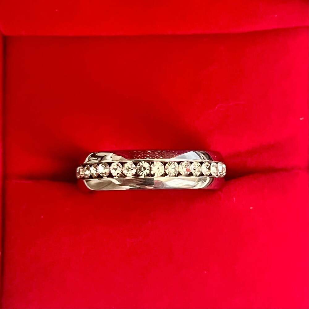 Classic 10K Plated White Gold Diamond Channel Set Wedding Band Ring Size 9